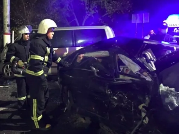 Зіткнення двох іномарок у Кропивницькому - четверо травмованих, один загиблий